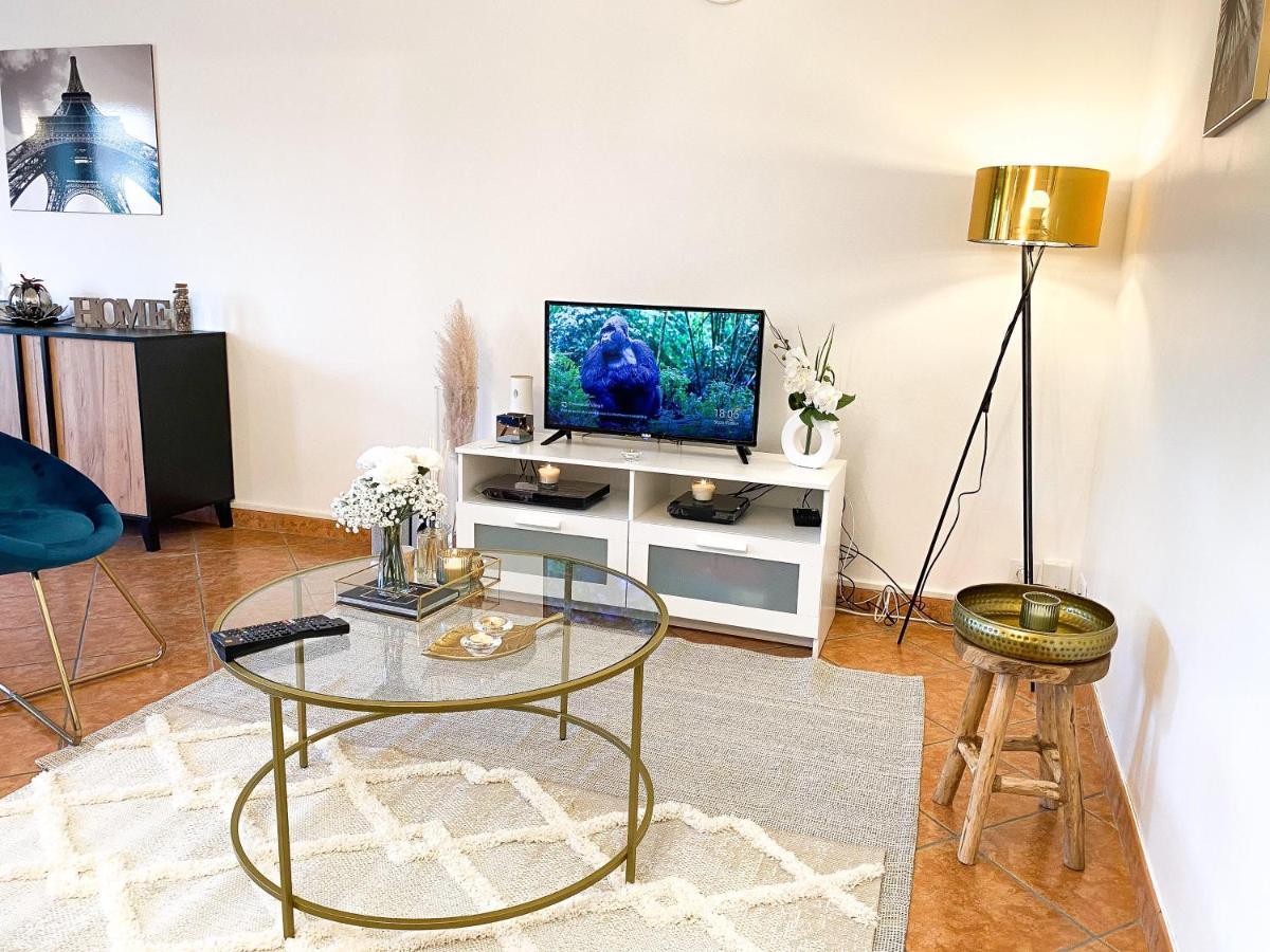 Luxueux Appartement Evry Centre - Parking - Rer A 10 Min Courcouronnes ภายนอก รูปภาพ