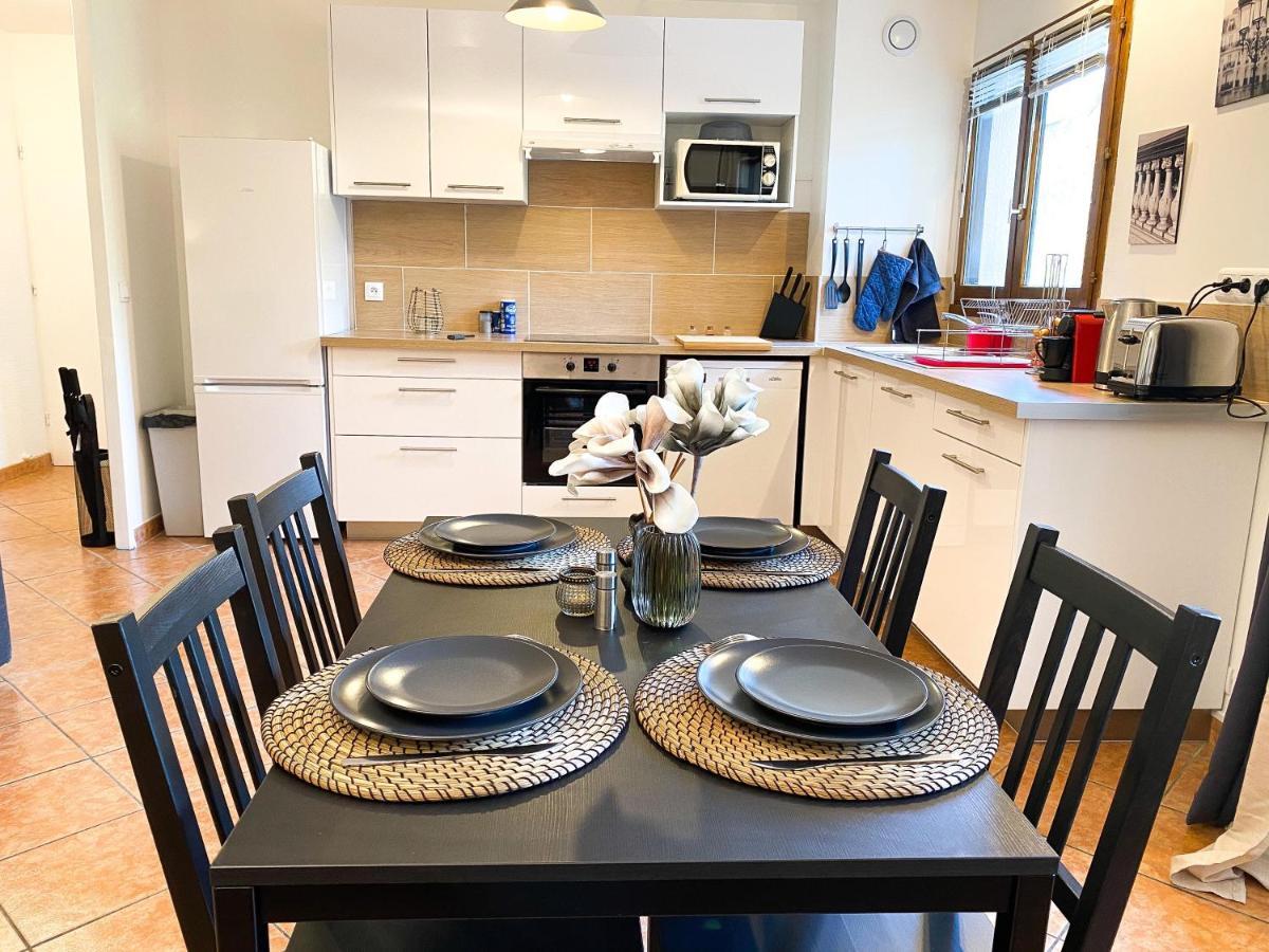 Luxueux Appartement Evry Centre - Parking - Rer A 10 Min Courcouronnes ภายนอก รูปภาพ