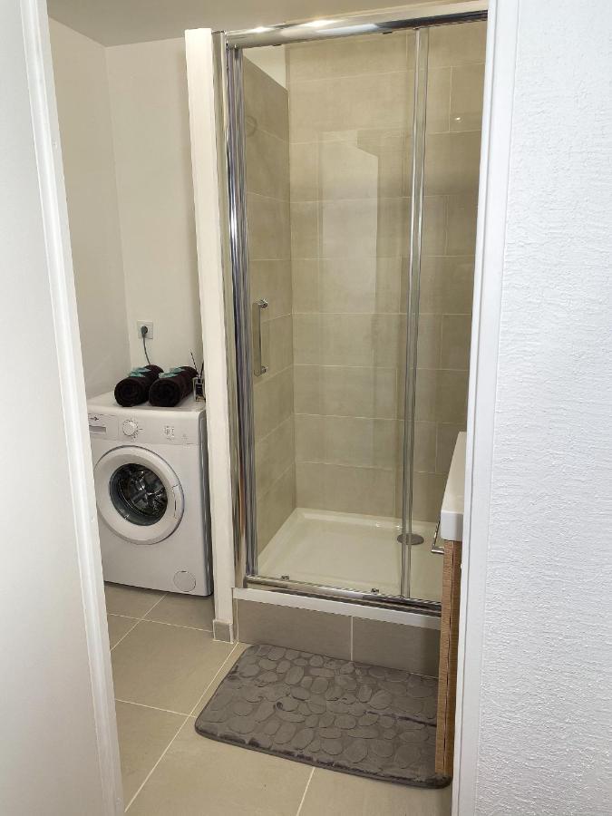 Luxueux Appartement Evry Centre - Parking - Rer A 10 Min Courcouronnes ภายนอก รูปภาพ